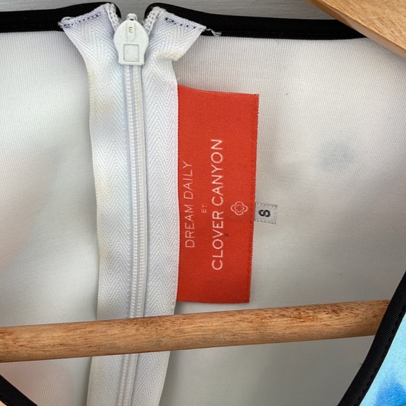 Clover Canyon neoprene shift dress. Small size, beautiful silhouette - Picture 3 of 3